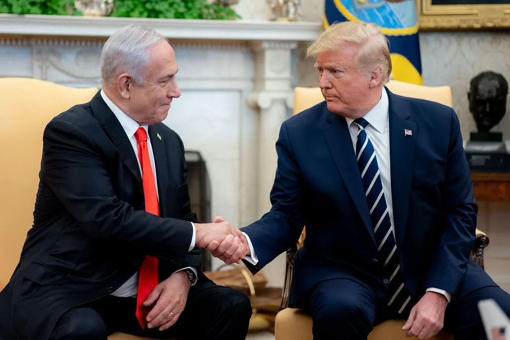 נתניהו בפגישה עם הנשיא טראמפ וסגן הנשיא פנס בחדר הסגלגל